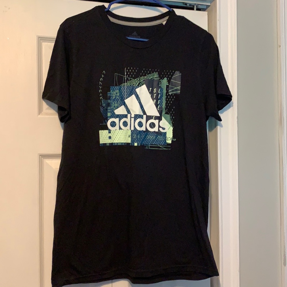 Men’s adidas tshirt